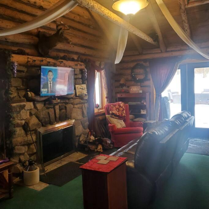 1913 Love Shack Bethel White Lake Ny Екстериор снимка