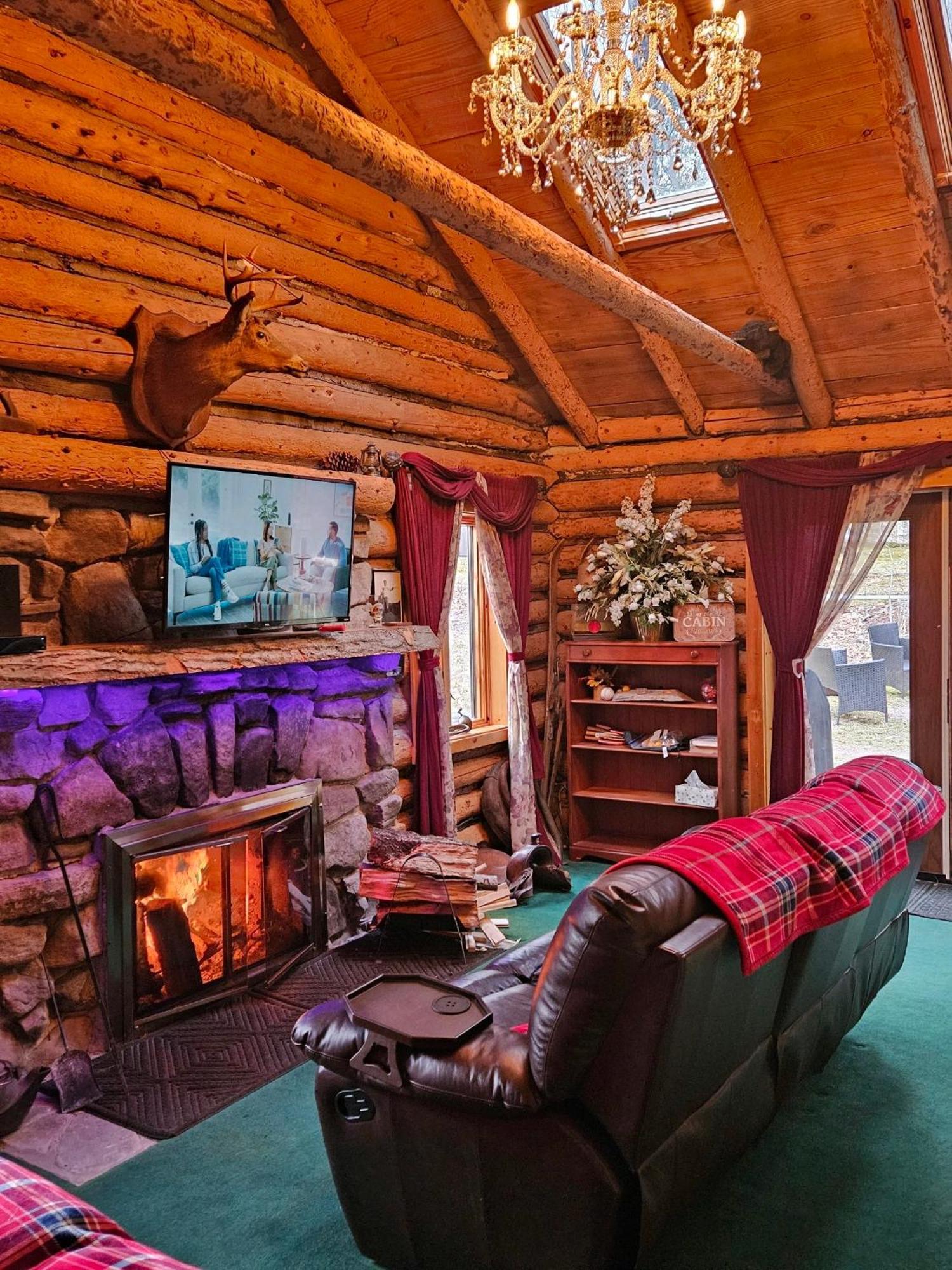 1913 Love Shack Bethel White Lake Ny Екстериор снимка